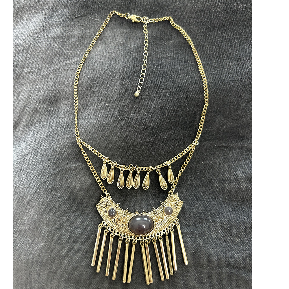 Retro gold coloured eastern inspired necklace