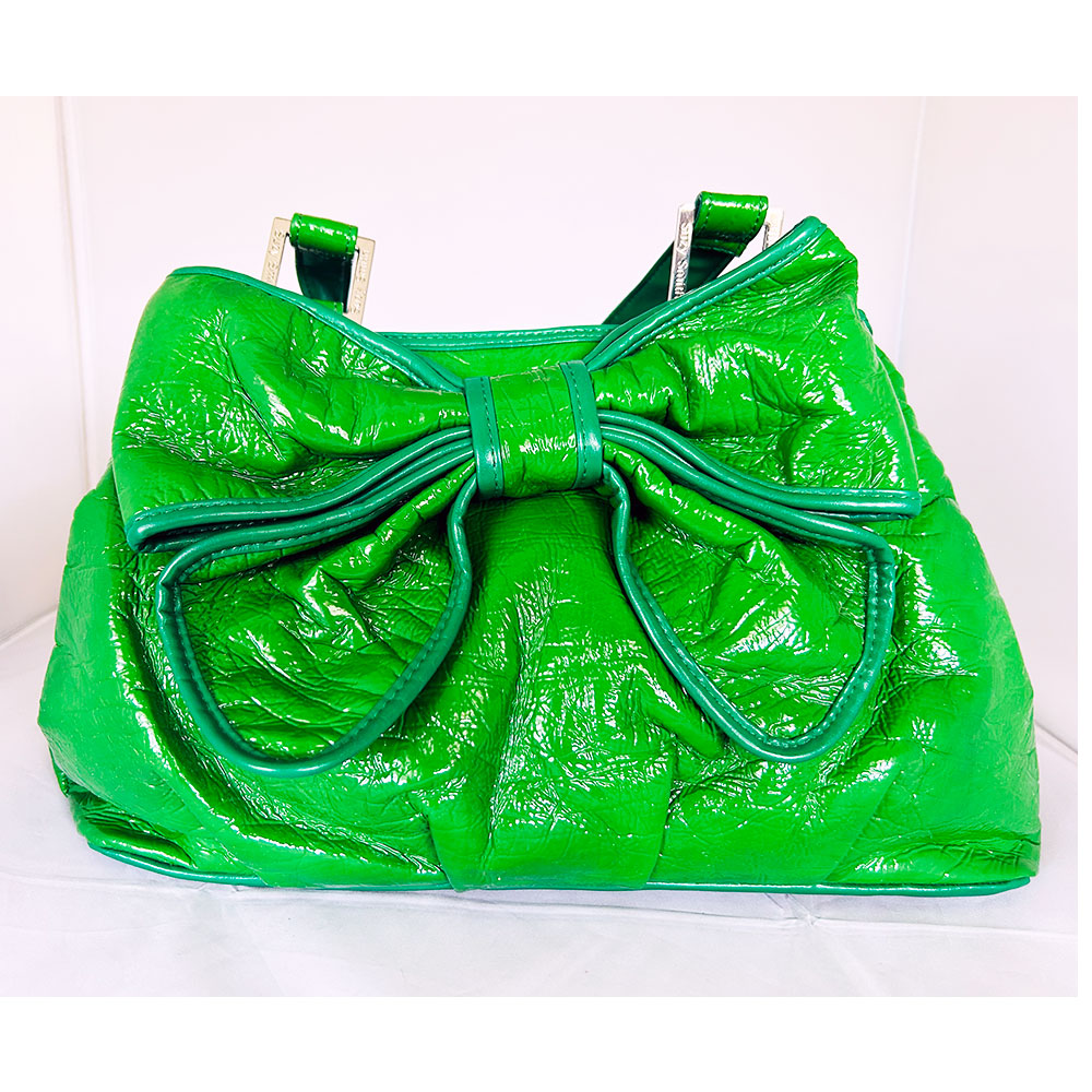 Vintage green faux patent leather Suzy Smith bag