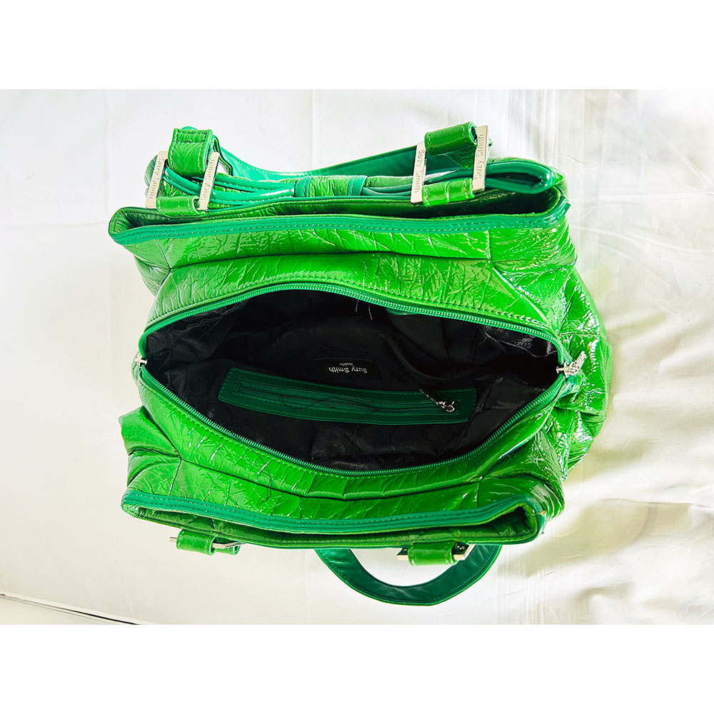 Vintage green faux patent leather Suzy Smith bag - Image 4